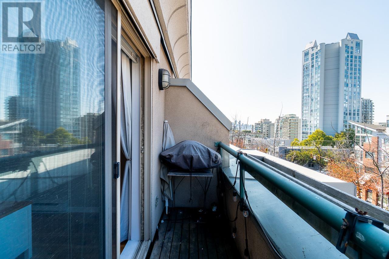 208 332 Lonsdale Avenue, North Vancouver, British Columbia  V7M 3M5 - Photo 31 - R2860331