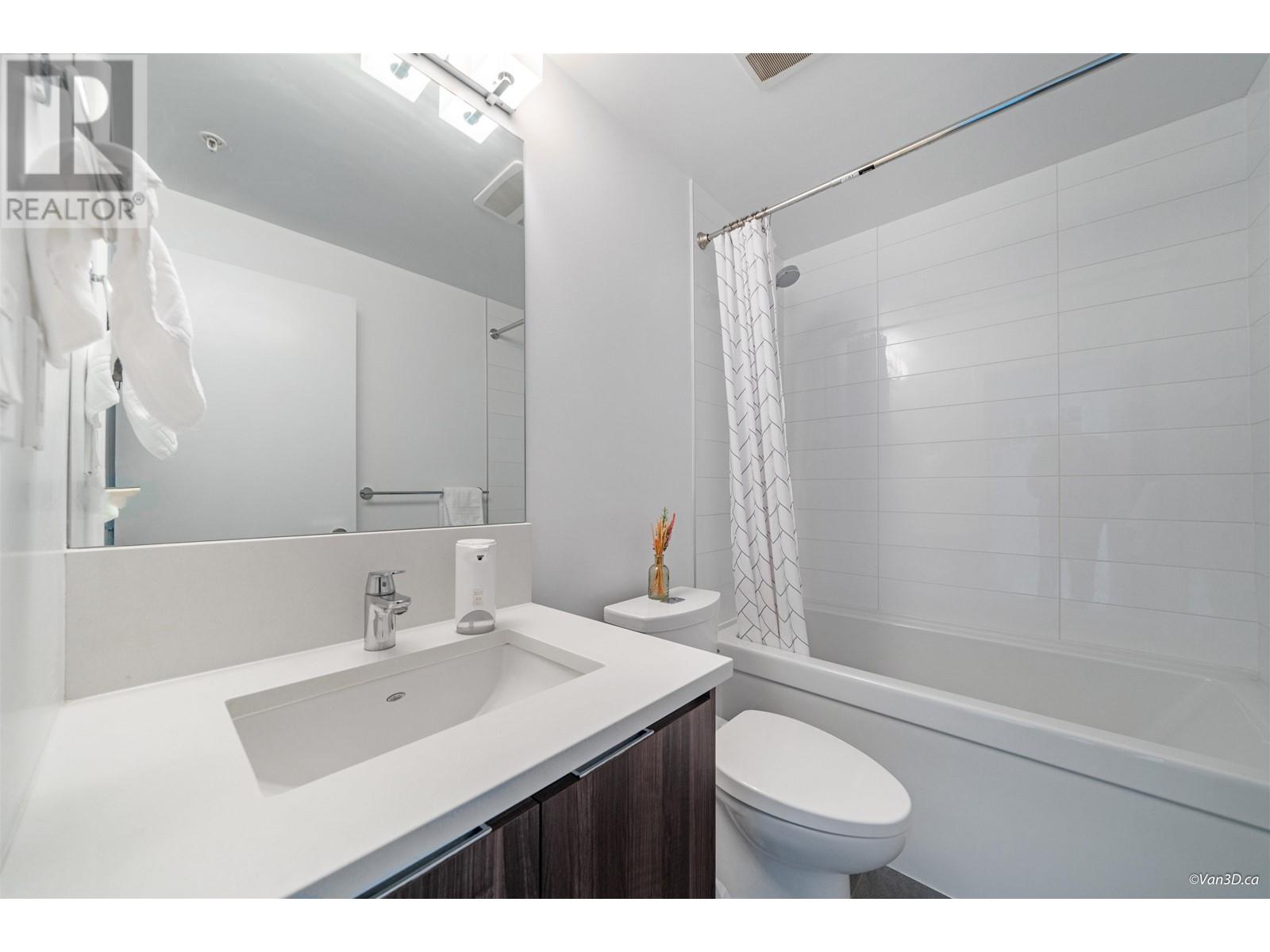 3203 4900 Lennox Lane, Burnaby, British Columbia  V5H 0G9 - Photo 11 - R2860351