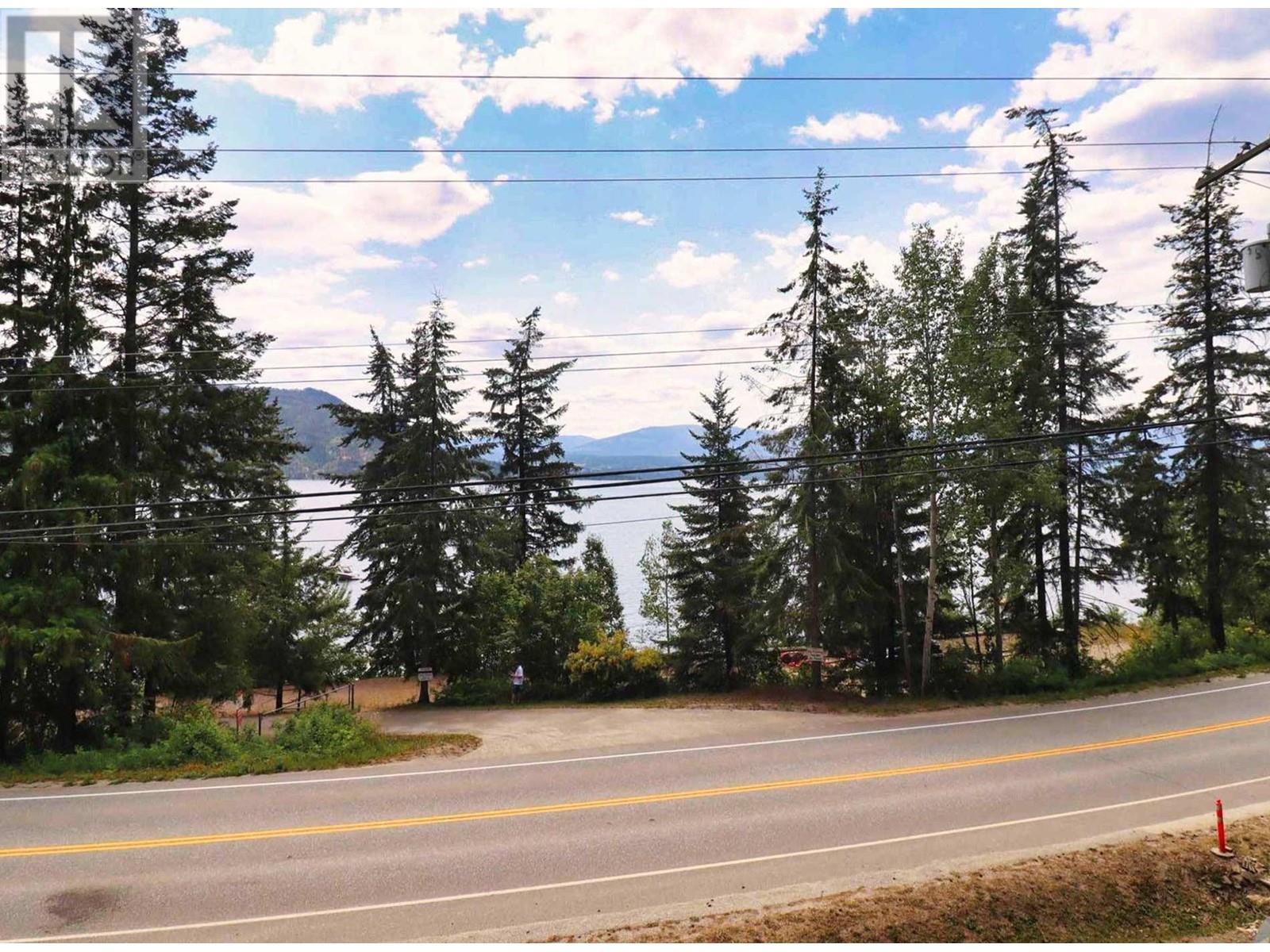 5143 Squilax Anglemont Road, Celista, British Columbia  V0E 1M6 - Photo 15 - 10305289