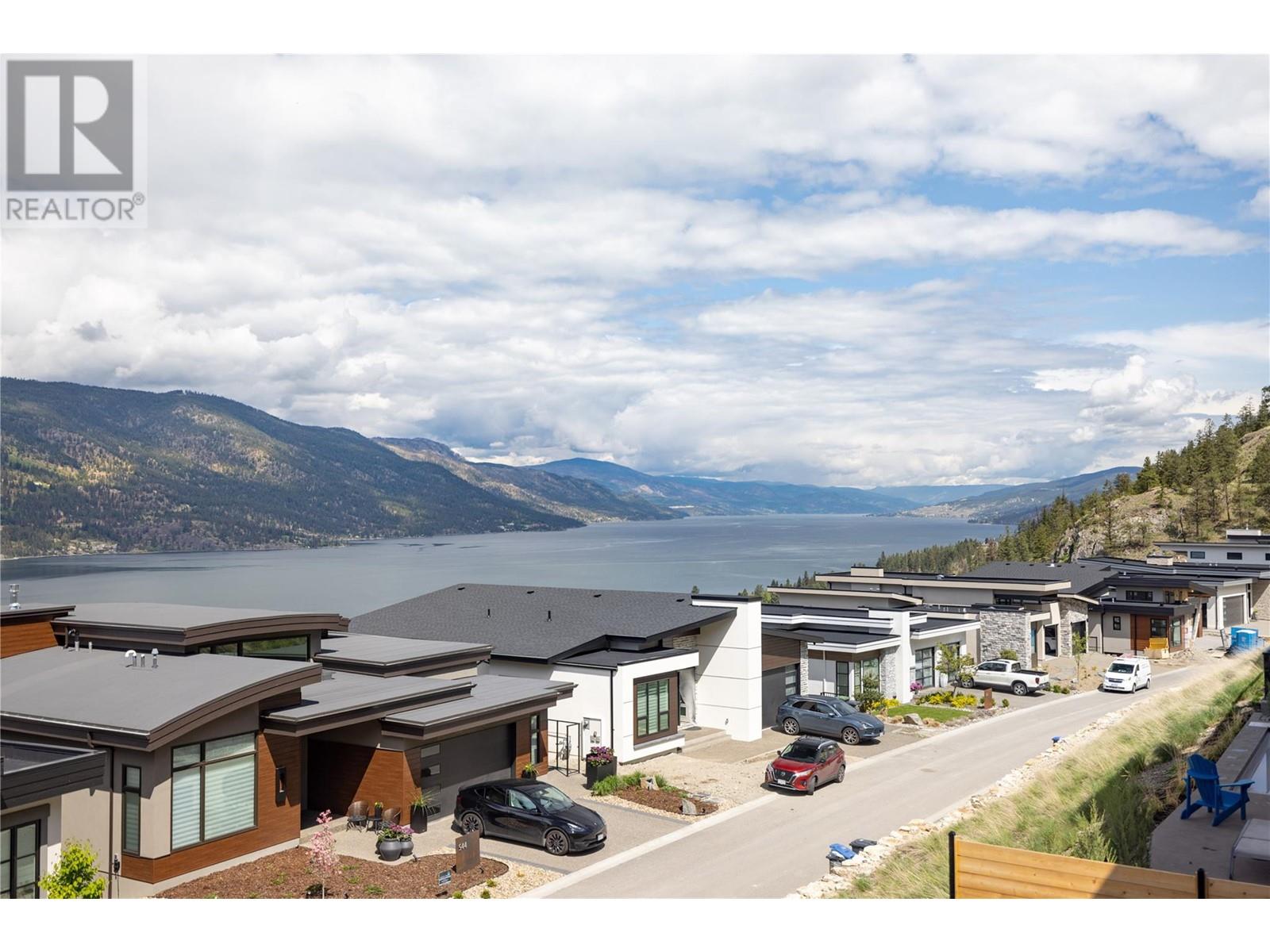 530 Clifton Court Kelowna