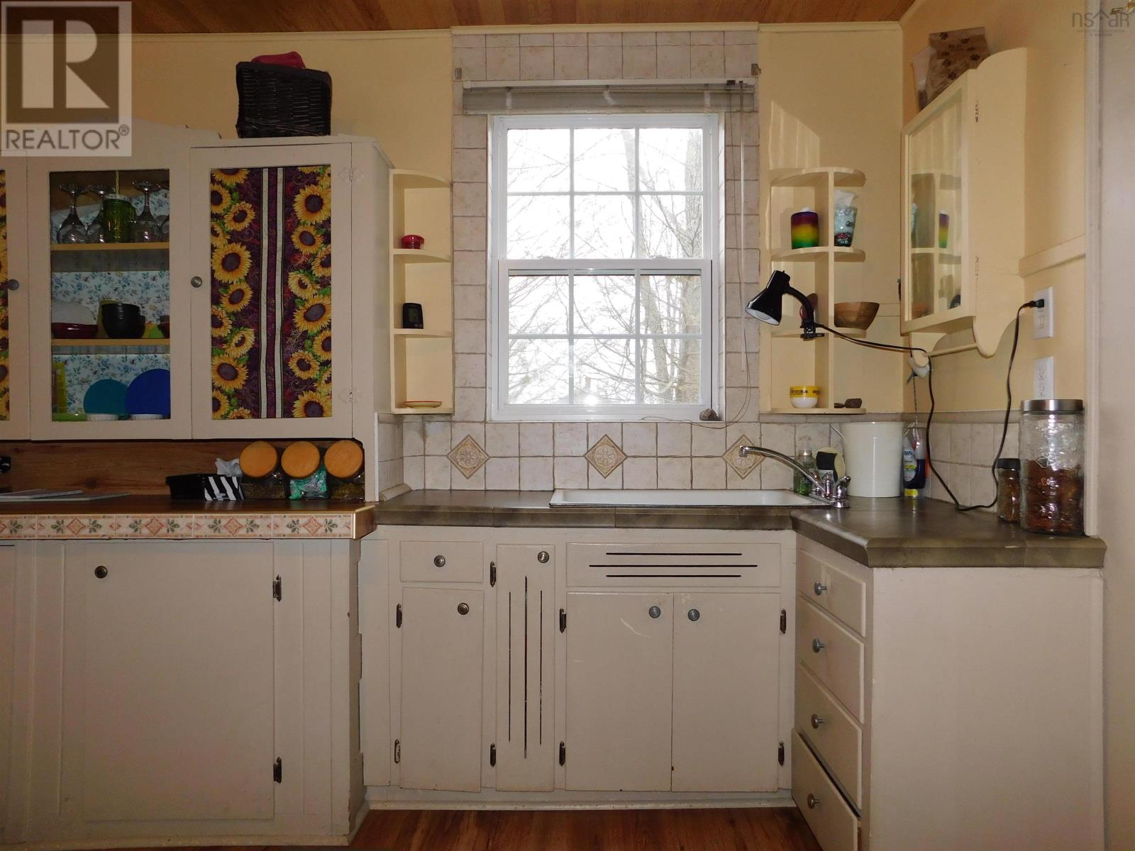 669 Belcher Street, Port Williams, Nova Scotia  B0P 1T0 - Photo 3 - 202404859