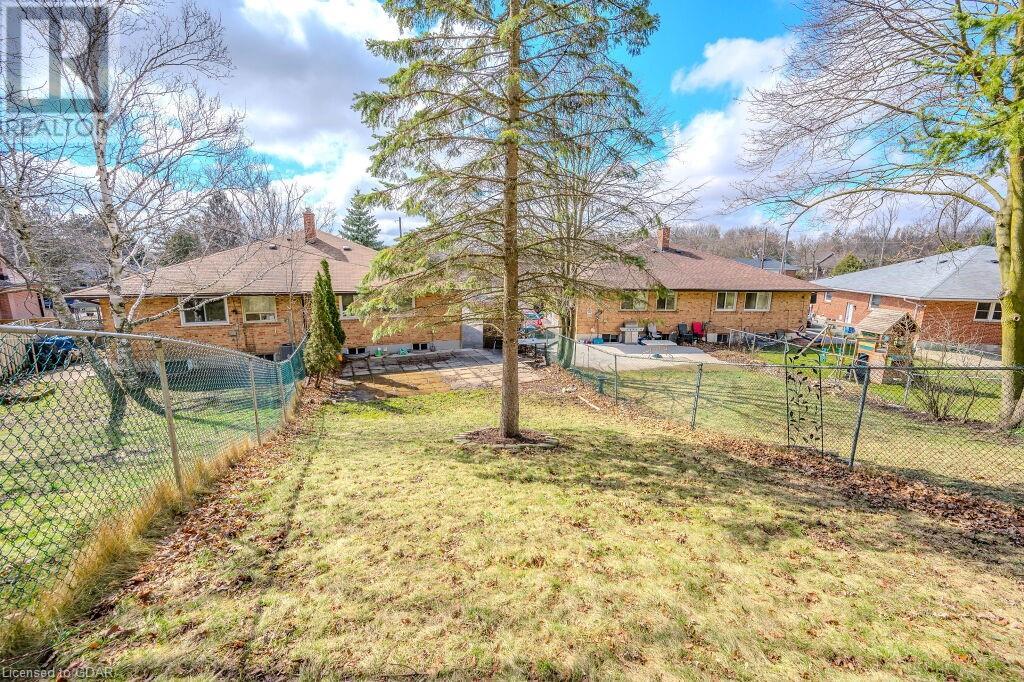 93 Knightswood Boulevard, Guelph, Ontario  N1E 3W8 - Photo 15 - 40554185