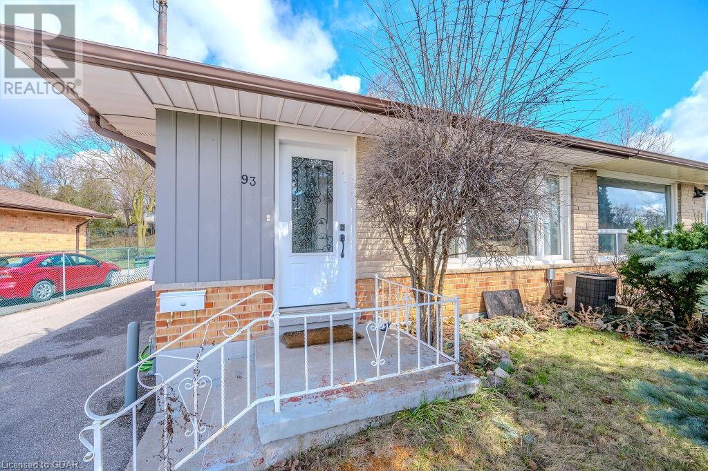 93 Knightswood Boulevard, Guelph, Ontario  N1E 3W8 - Photo 2 - 40554185