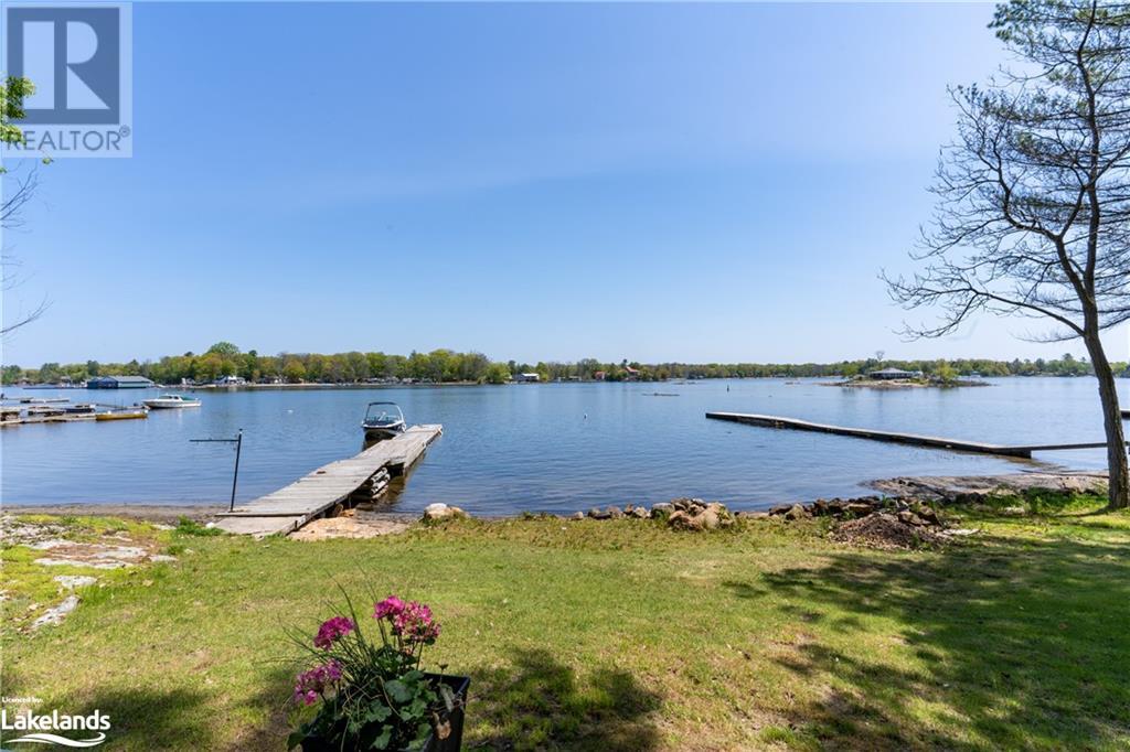 1682 Island 630/roberts Island, Honey Harbour, Ontario  P0E 1E0 - Photo 2 - 40548821