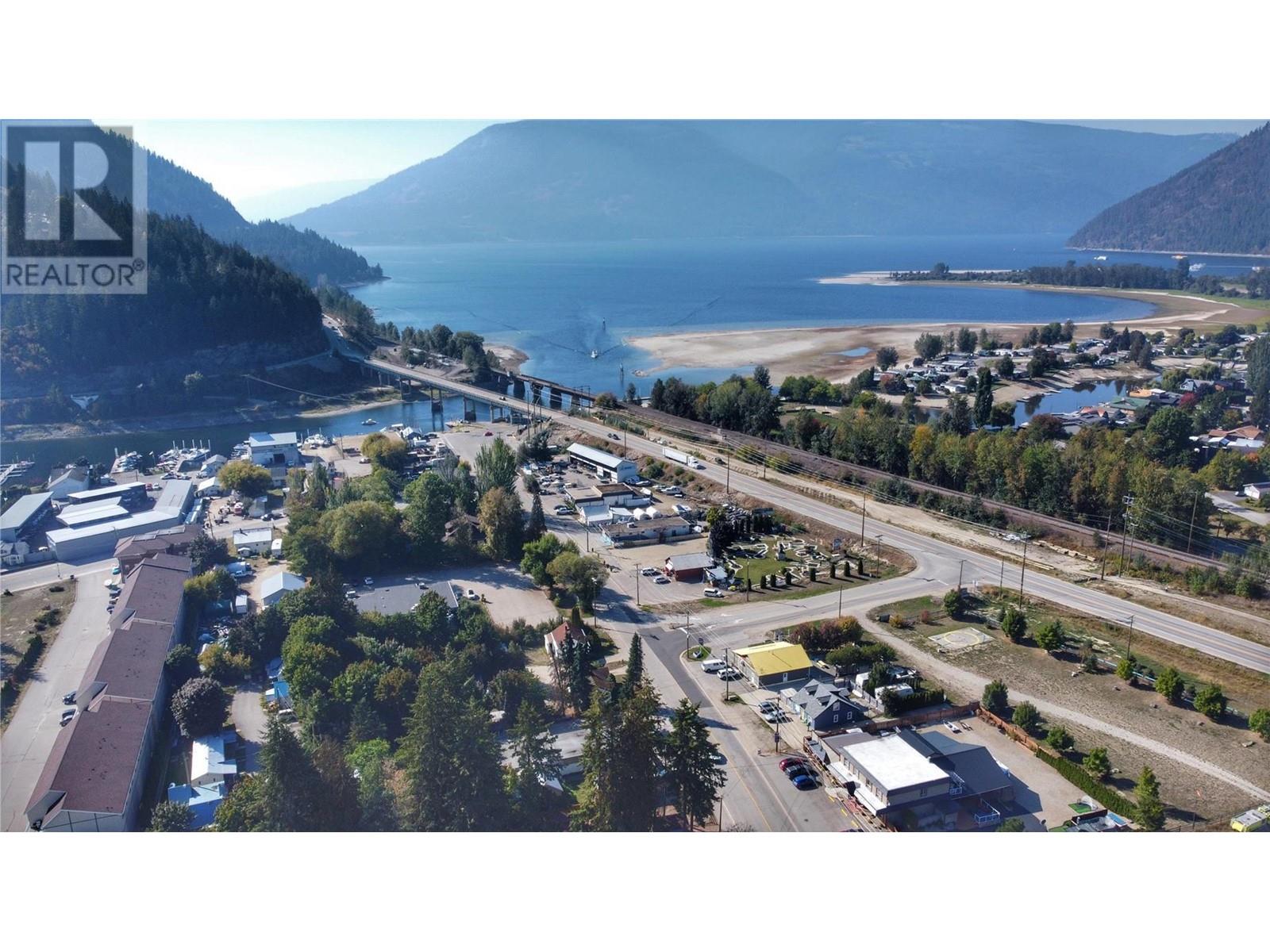 401 Finlayson Street Sicamous