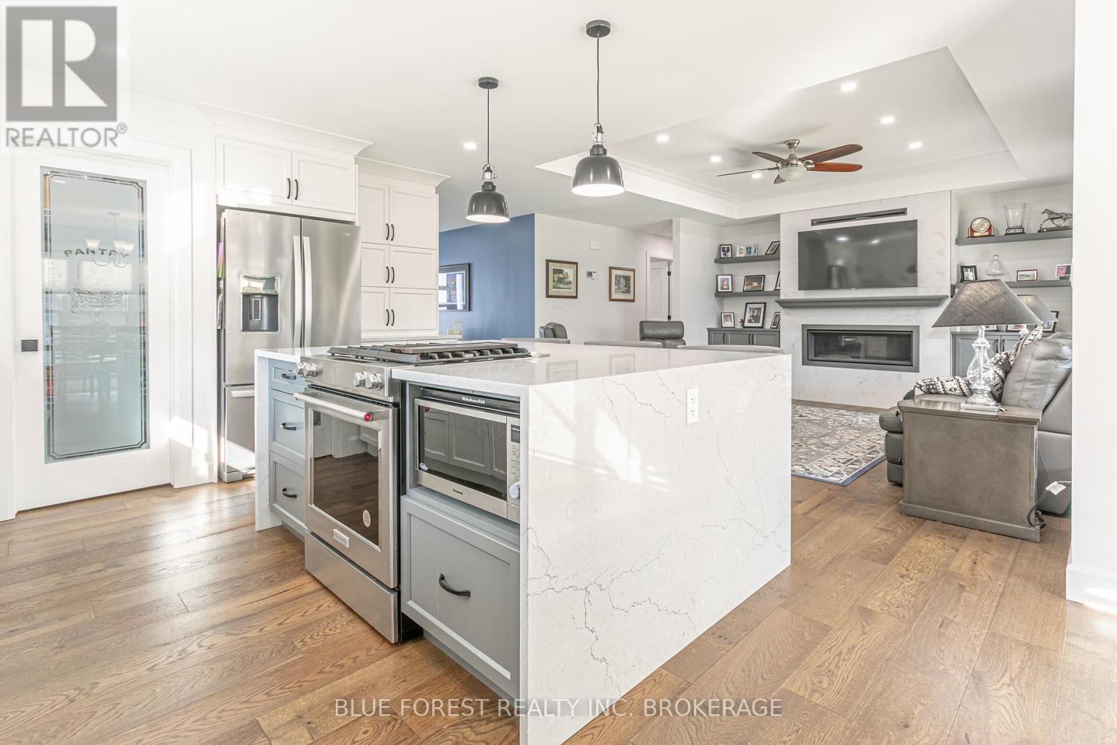 2518 Dorchester Rd, Thames Centre, Ontario  N0L 1G3 - Photo 11 - X8150516