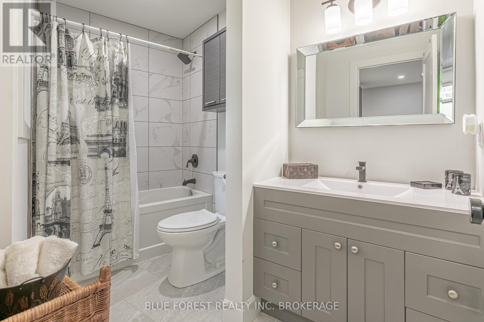2518 Dorchester Rd, Thames Centre, Ontario  N0L 1G3 - Photo 16 - X8150516