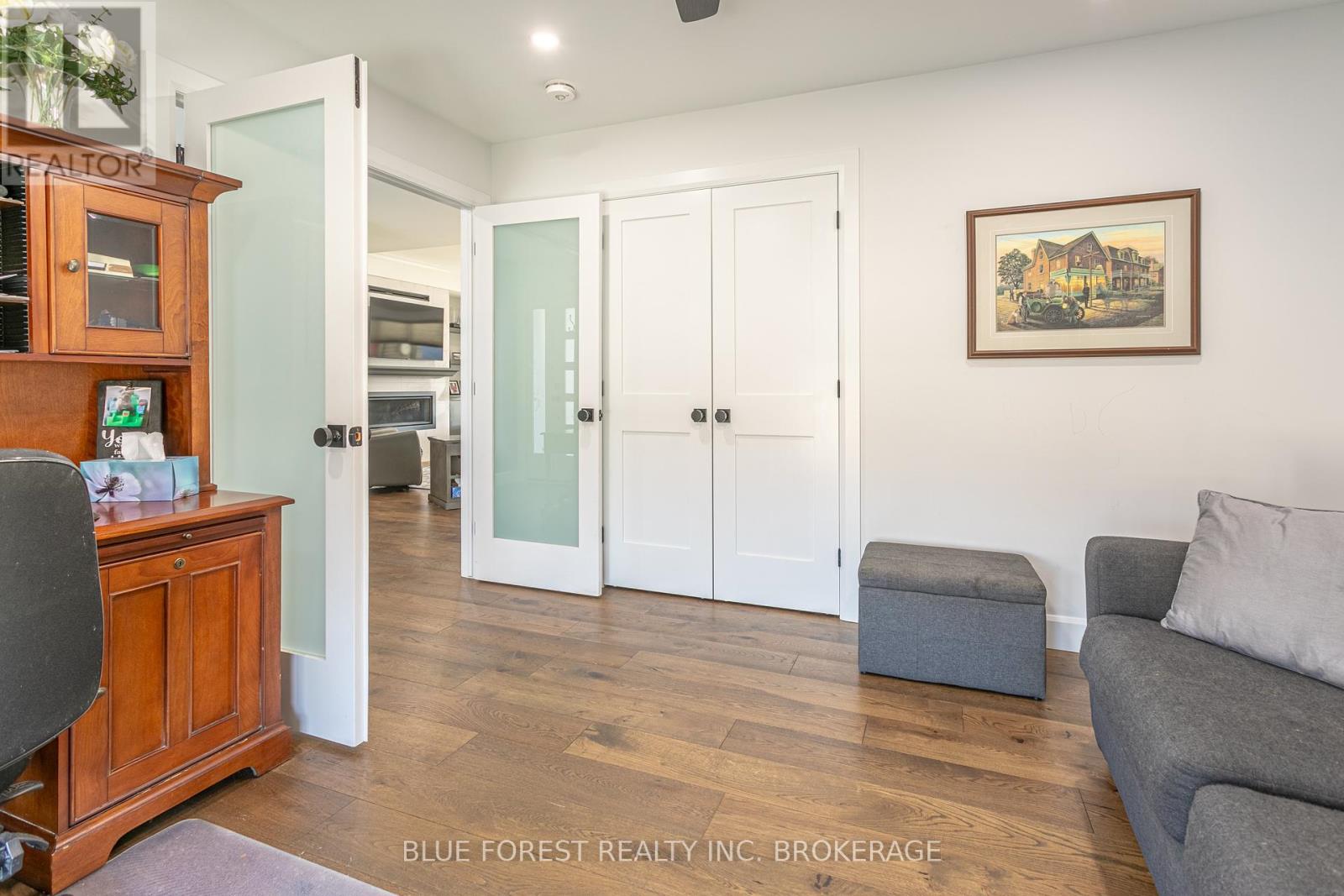 2518 Dorchester Rd, Thames Centre, Ontario  N0L 1G3 - Photo 3 - X8150516