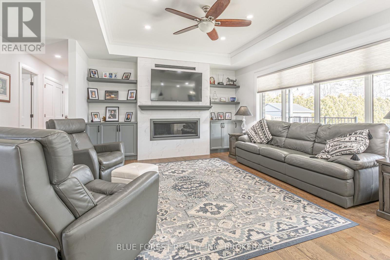 2518 Dorchester Rd, Thames Centre, Ontario  N0L 1G3 - Photo 4 - X8150516