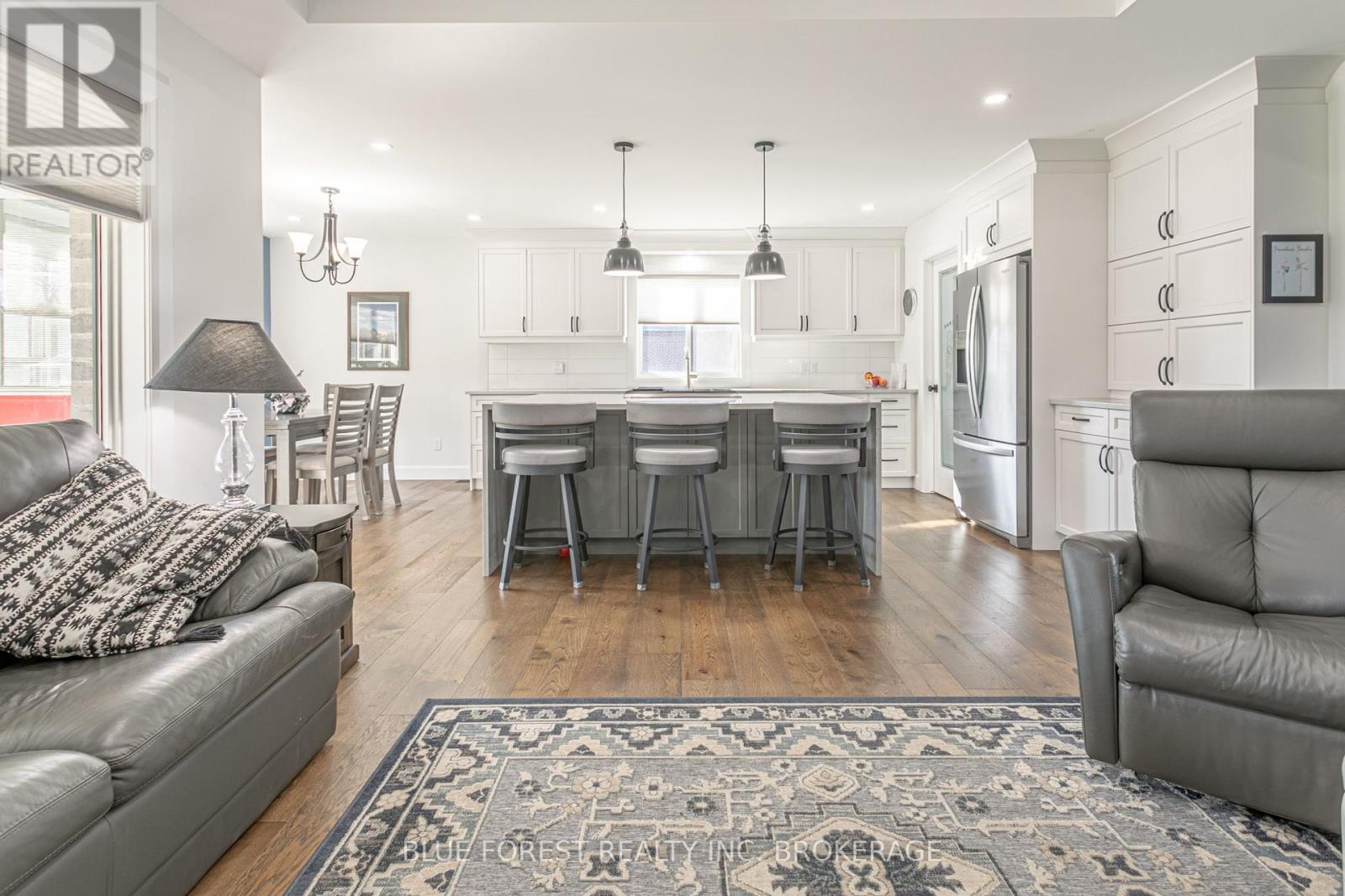 2518 Dorchester Rd, Thames Centre, Ontario  N0L 1G3 - Photo 8 - X8150516