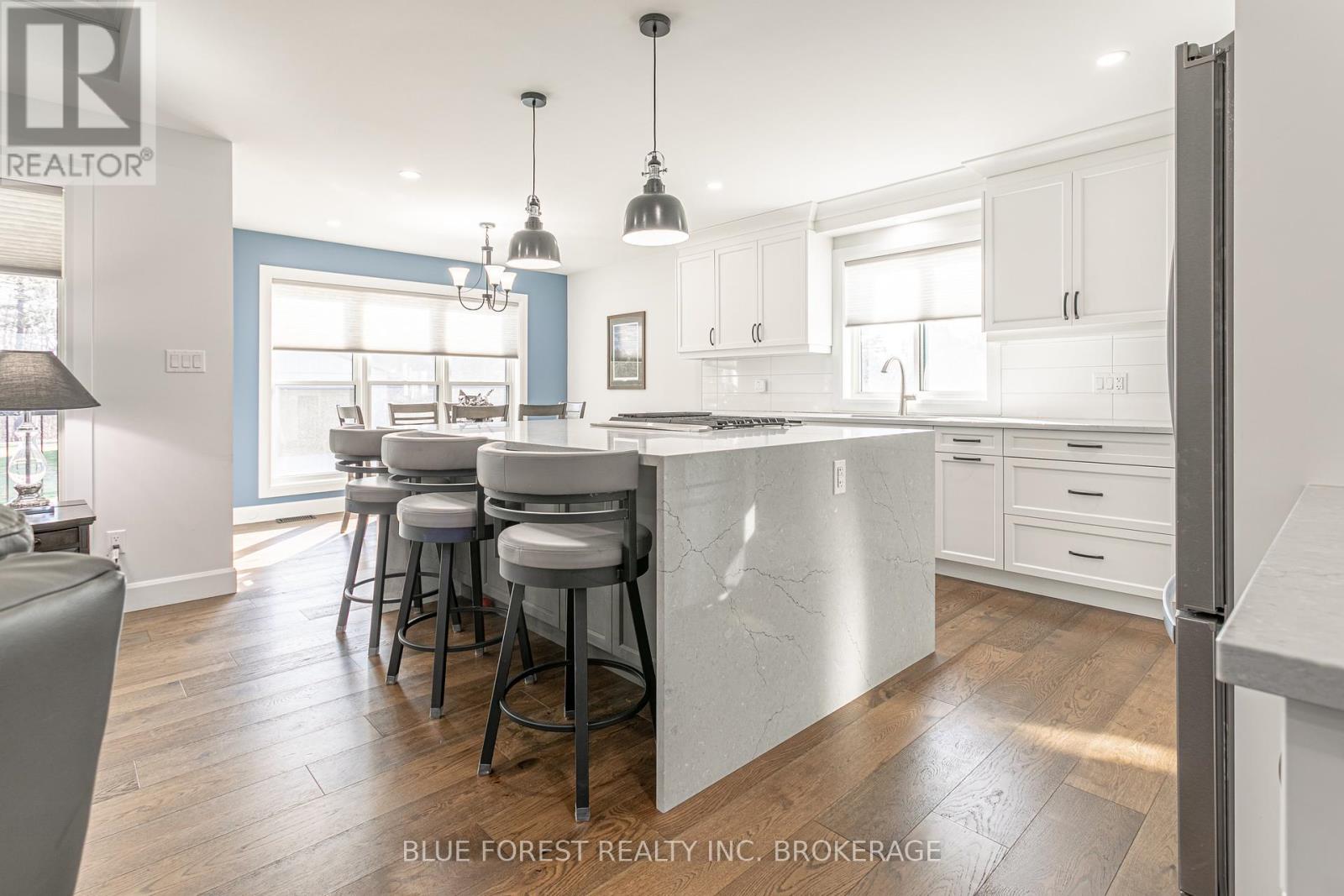 2518 Dorchester Rd, Thames Centre, Ontario  N0L 1G3 - Photo 9 - X8150516