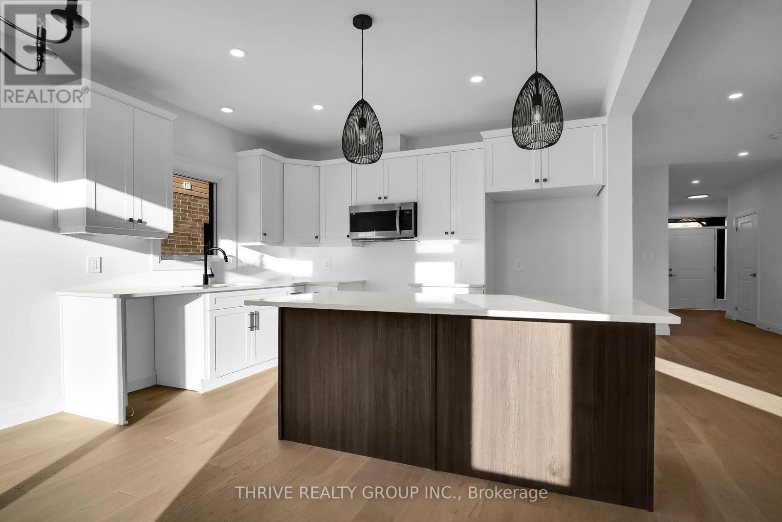 3096 Buroak Dr, London, Ontario  N6G 3M1 - Photo 10 - X8139286