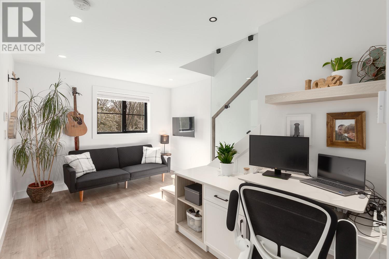 3335 Charles Street, Vancouver, British Columbia  V5K 3C3 - Photo 14 - R2860412
