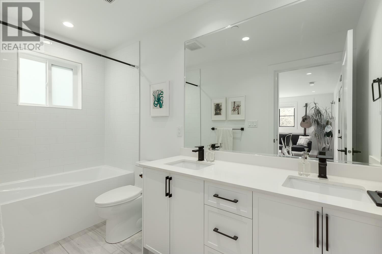3335 Charles Street, Vancouver, British Columbia  V5K 3C3 - Photo 17 - R2860412