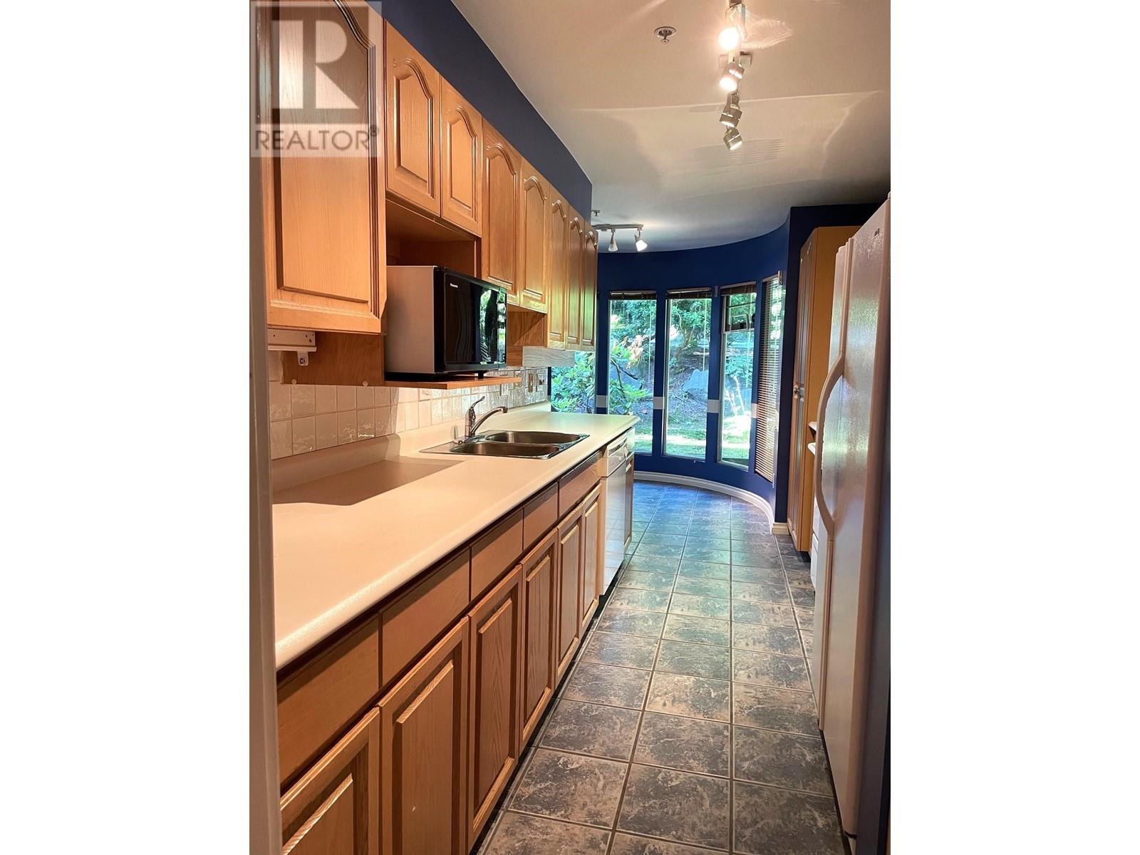 104 7520 Columbia Street, Vancouver, British Columbia  V5X 4S8 - Photo 4 - R2860413