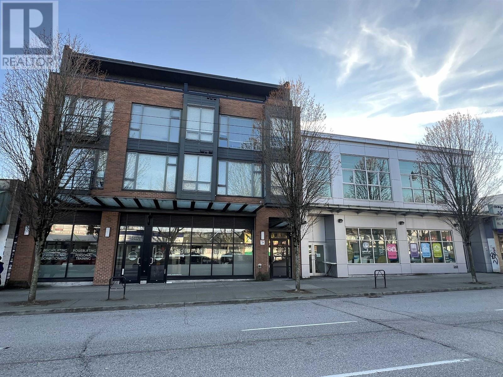 1350,1352,1356 Kingsway, Vancouver, British Columbia  V5V 3E4 - Photo 1 - C8058472