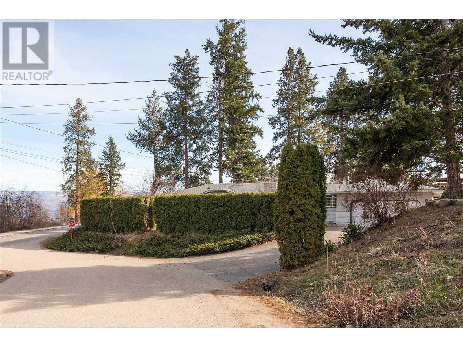 3542 Chives Place, West Kelowna, British Columbia  V4T 1H8 - Photo 2 - 10307399