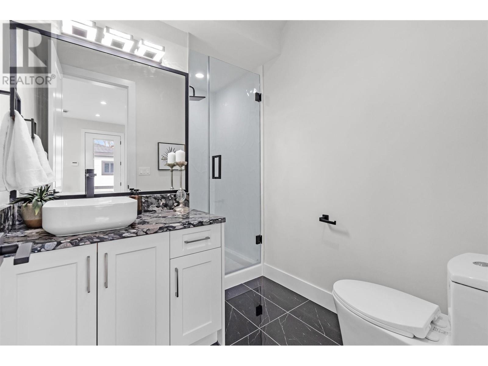 3485 Turner Street, Vancouver, British Columbia  V5K 2H8 - Photo 11 - R2860260