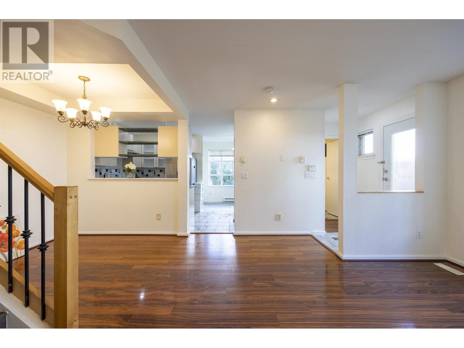 7405 Magnolia Terrace, Burnaby, British Columbia  V5E 4K8 - Photo 13 - R2860563