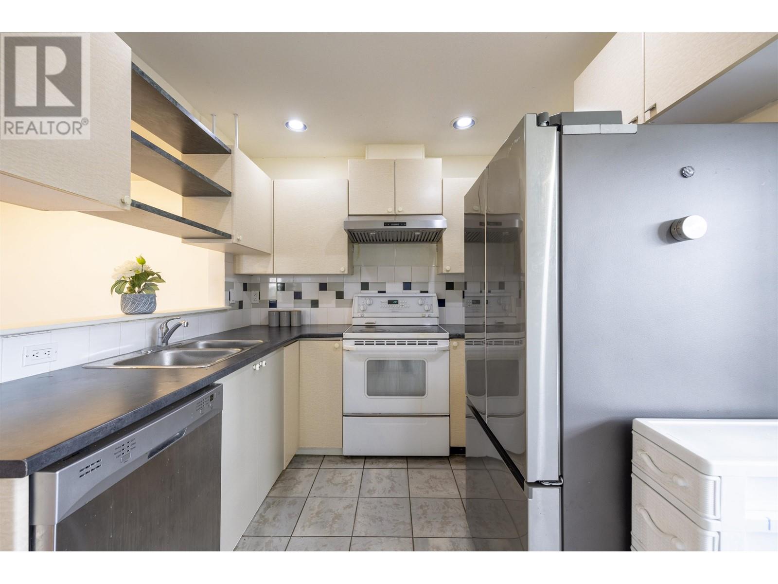 7405 Magnolia Terrace, Burnaby, British Columbia  V5E 4K8 - Photo 19 - R2860563