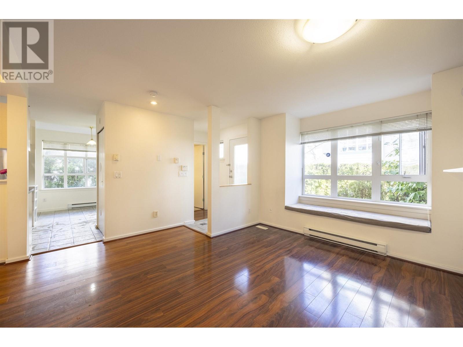 7405 Magnolia Terrace, Burnaby, British Columbia  V5E 4K8 - Photo 9 - R2860563