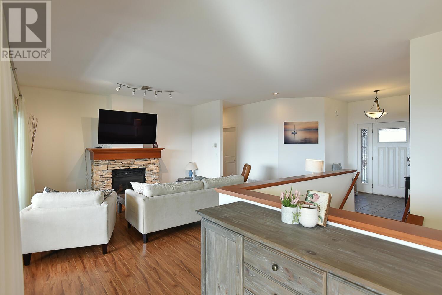 6383 Picadilly Place, Sechelt, British Columbia  V7Z 0N9 - Photo 15 - R2860565