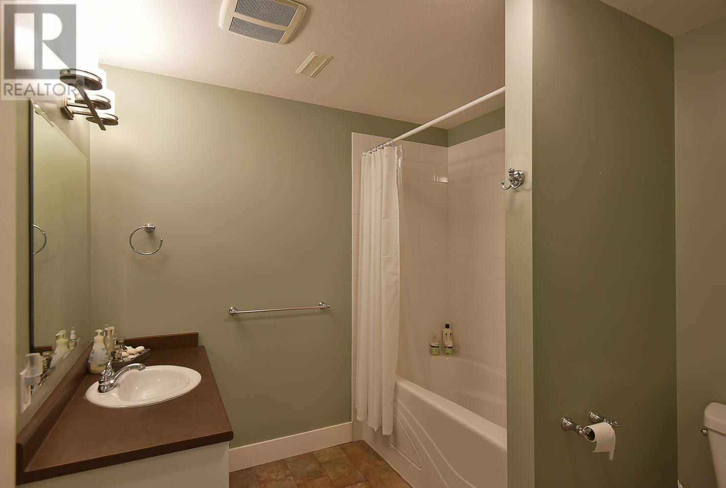 6383 Picadilly Place, Sechelt, British Columbia  V7Z 0N9 - Photo 24 - R2860565