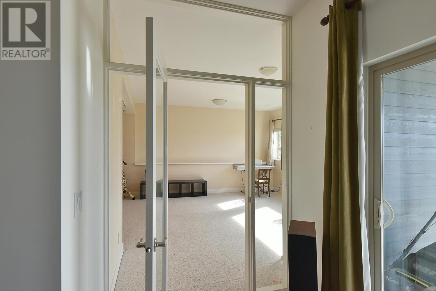 6383 Picadilly Place, Sechelt, British Columbia  V7Z 0N9 - Photo 28 - R2860565