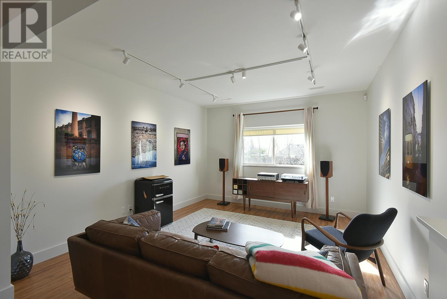 6383 Picadilly Place, Sechelt, British Columbia  V7Z 0N9 - Photo 32 - R2860565