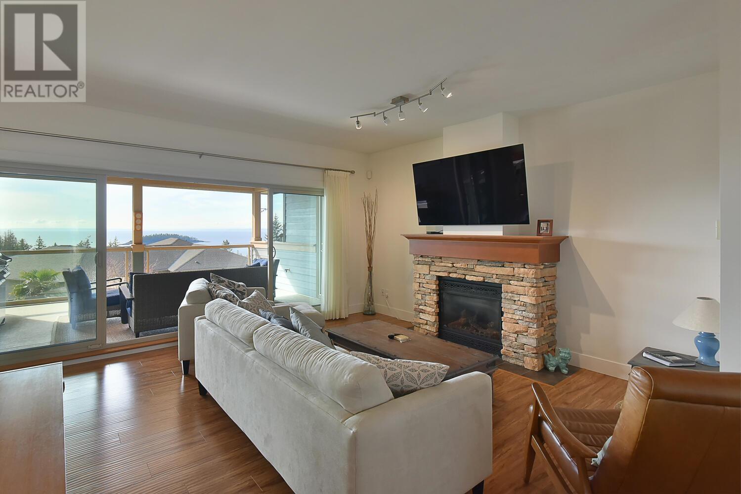 6383 Picadilly Place, Sechelt, British Columbia  V7Z 0N9 - Photo 5 - R2860565