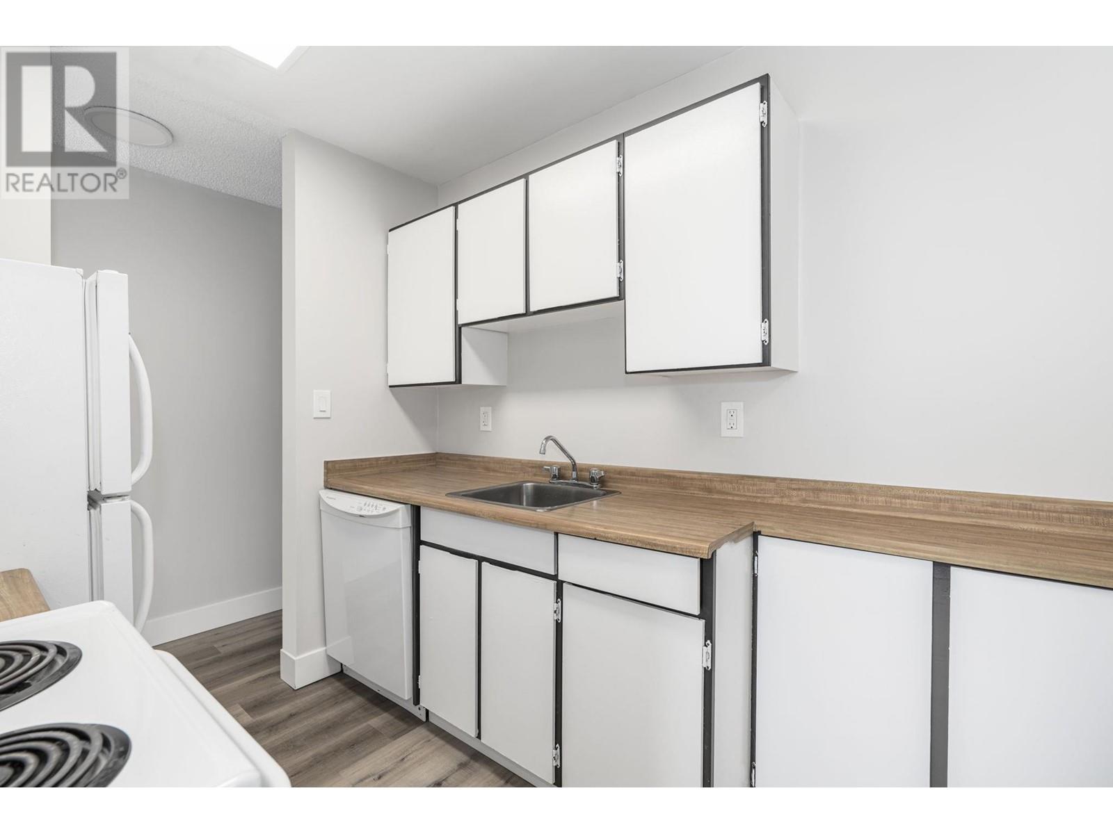 302 315 Tenth Street, New Westminster, British Columbia  V3M 3Y2 - Photo 11 - R2860403