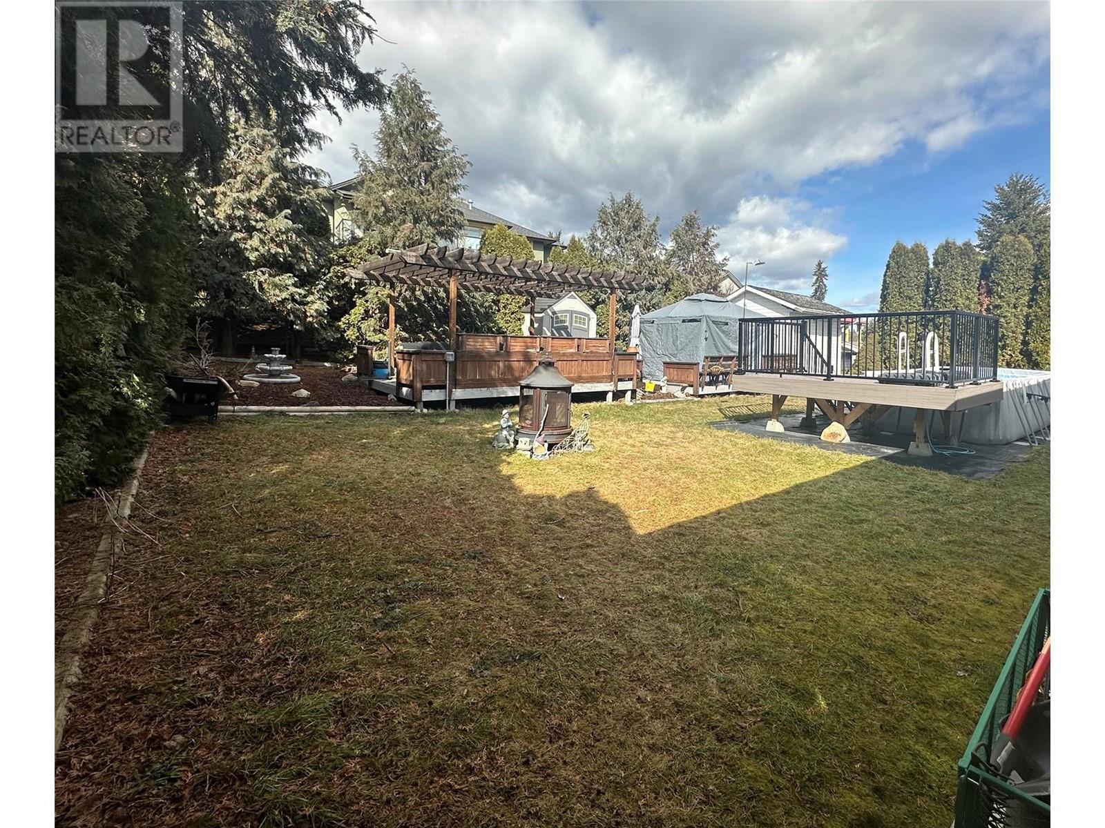 1916 Skyview Crescent Lumby