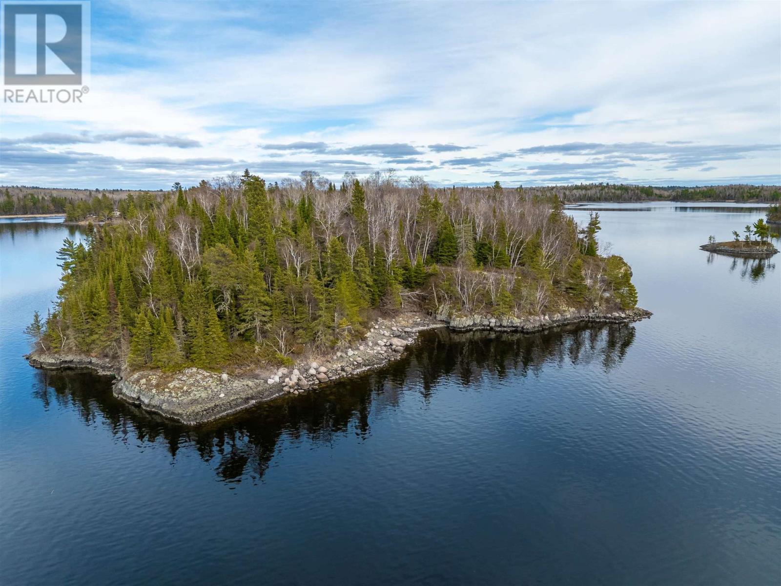 Island D49, Matheson Bay, Lake Of The Woods, Kenora, Ontario  P0X 1H0 - Photo 20 - TB233564