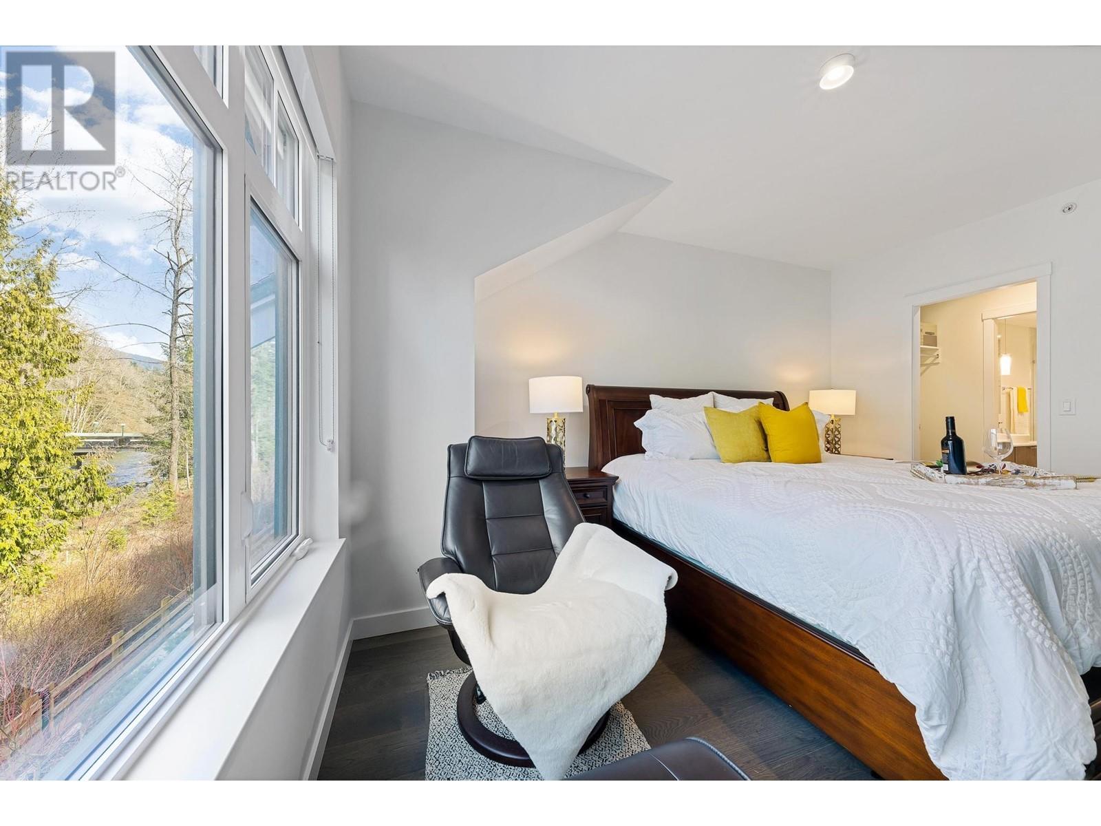 4 1960 Glenaire Drive, North Vancouver, British Columbia  V7P 1Y1 - Photo 7 - R2860664