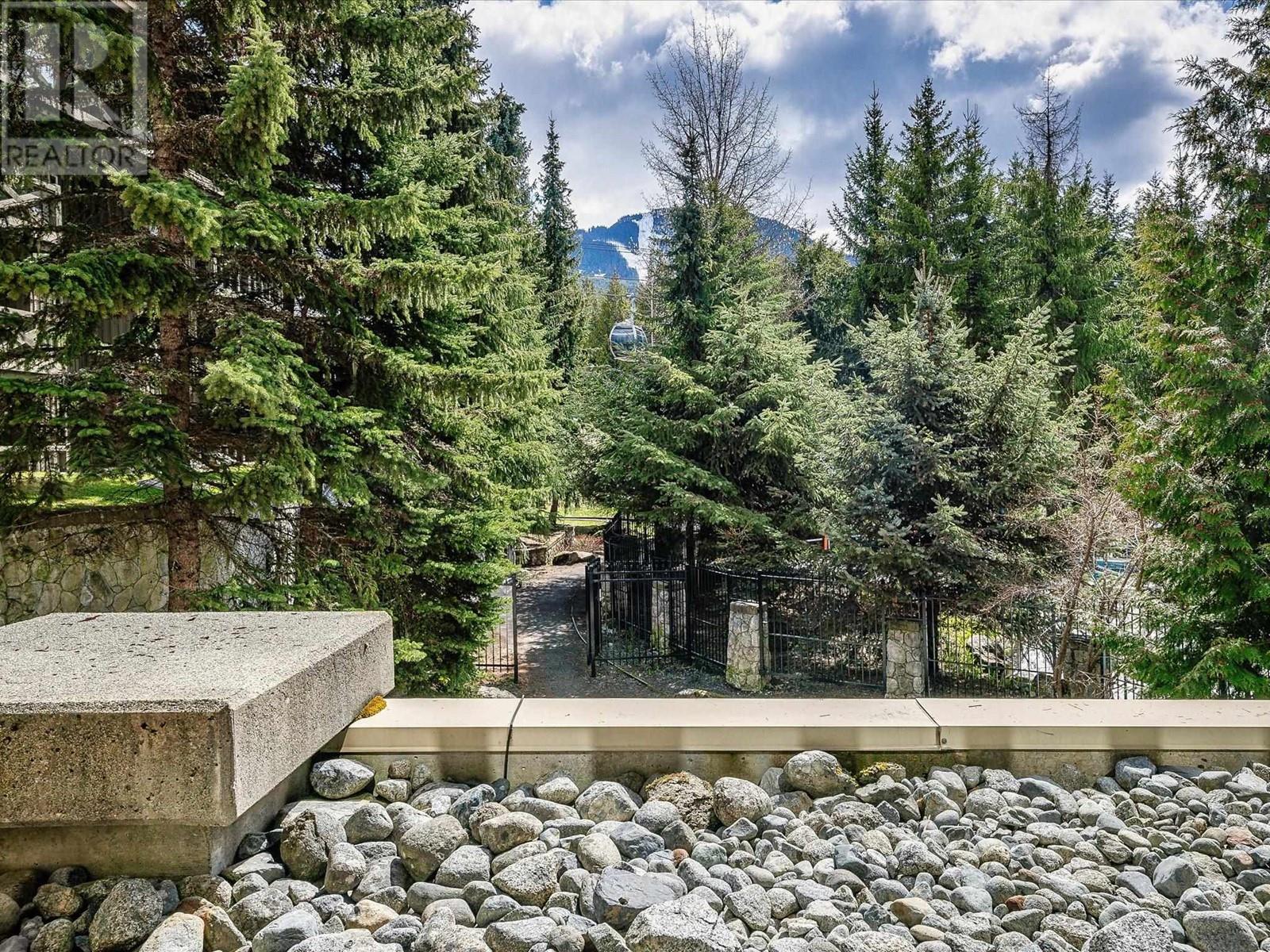 352 4899 Painted Cliff Road, Whistler, British Columbia  V8E 1E2 - Photo 4 - R2860668