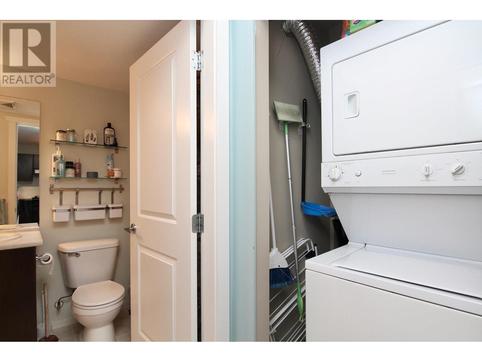 317 700 Klahanie Drive, Port Moody, British Columbia  V3H 5L3 - Photo 16 - R2860677