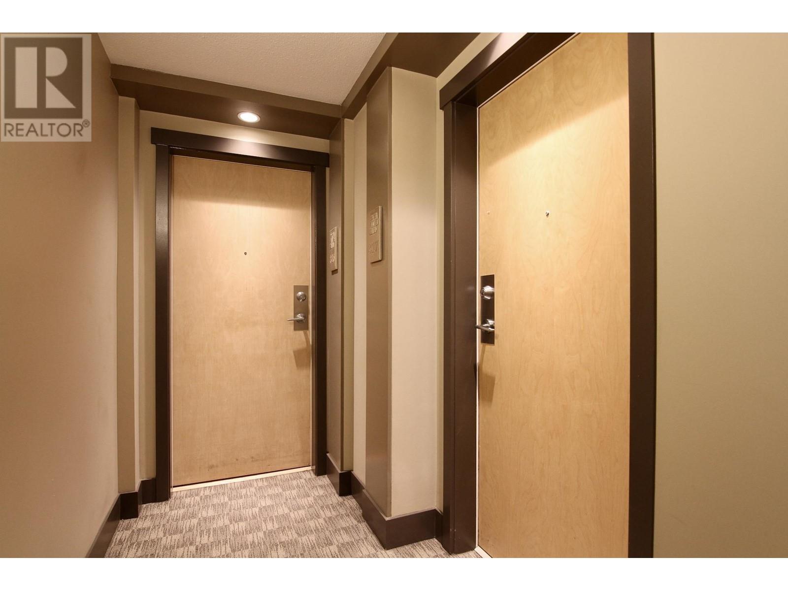 317 700 Klahanie Drive, Port Moody, British Columbia  V3H 5L3 - Photo 19 - R2860677