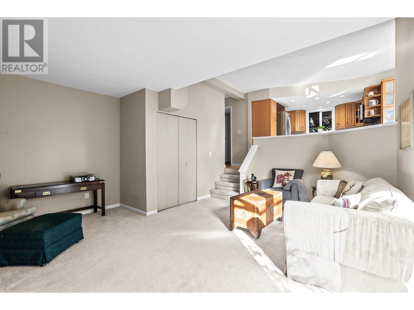 7844 Marchwood Place, Vancouver, British Columbia  V5S 4A6 - Photo 5 - R2860705
