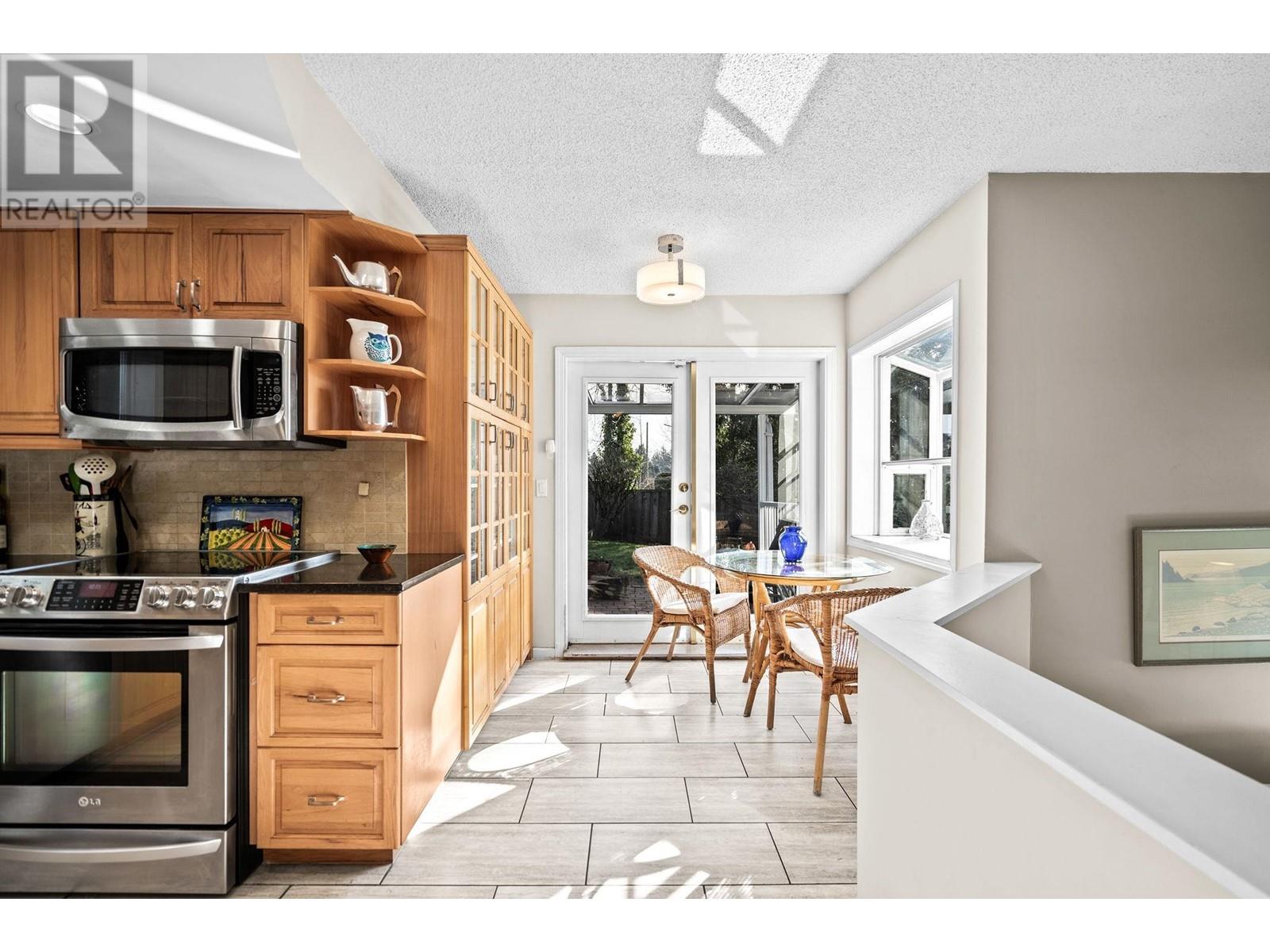 7844 Marchwood Place, Vancouver, British Columbia  V5S 4A6 - Photo 9 - R2860705