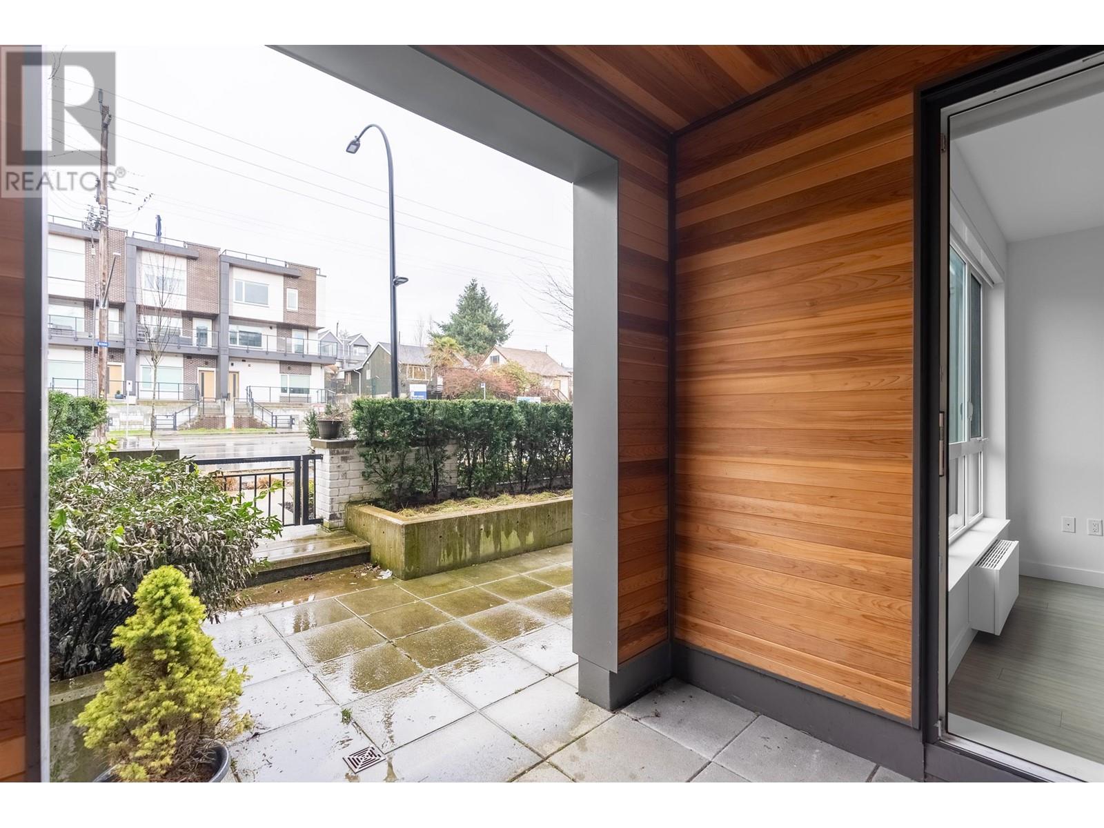 102 747 E 3 Street, North Vancouver, British Columbia  V7L 1G8 - Photo 6 - R2860712
