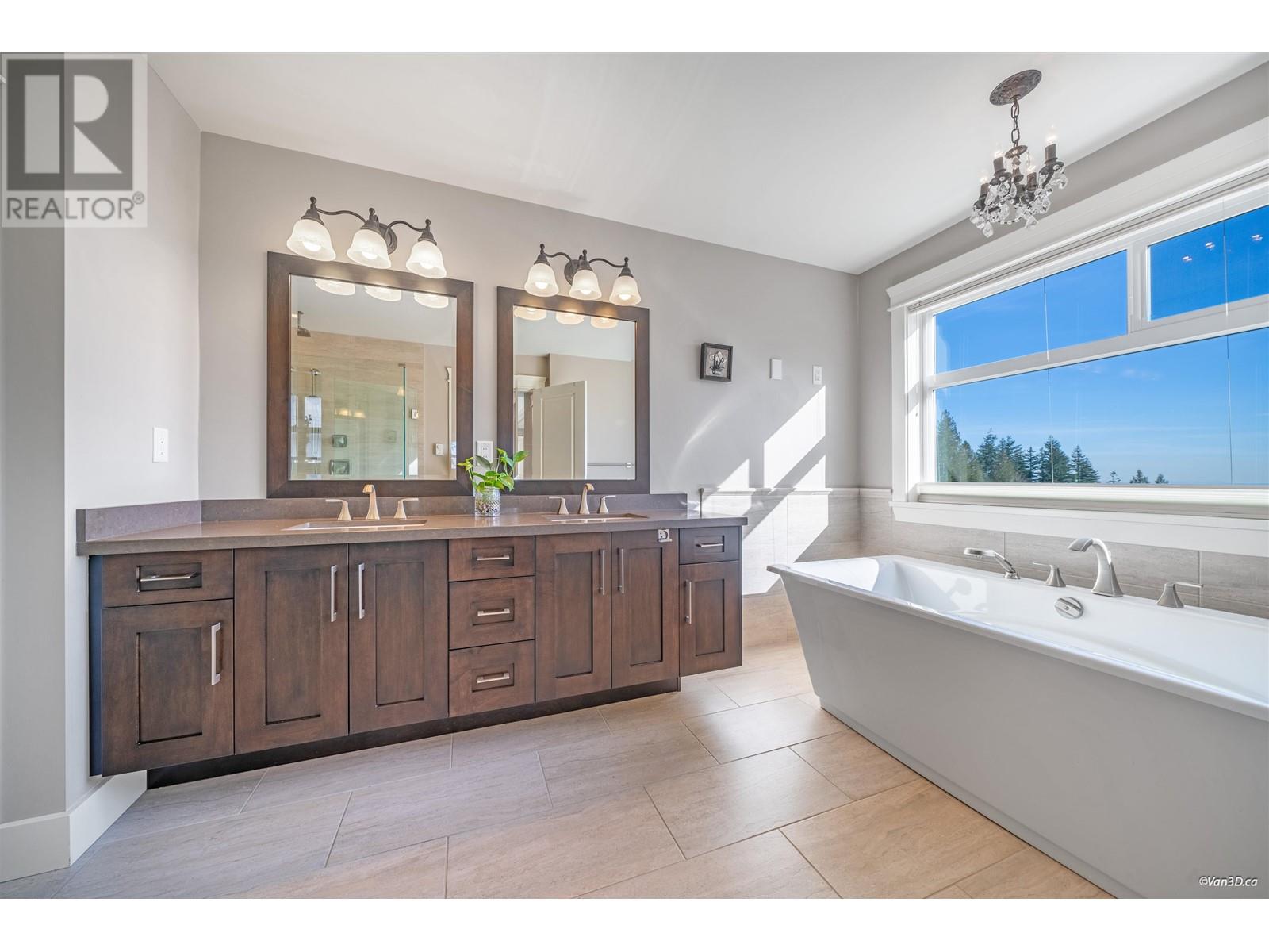 3450 Galloway Avenue, Coquitlam, British Columbia  V3E 0H4 - Photo 23 - R2860652