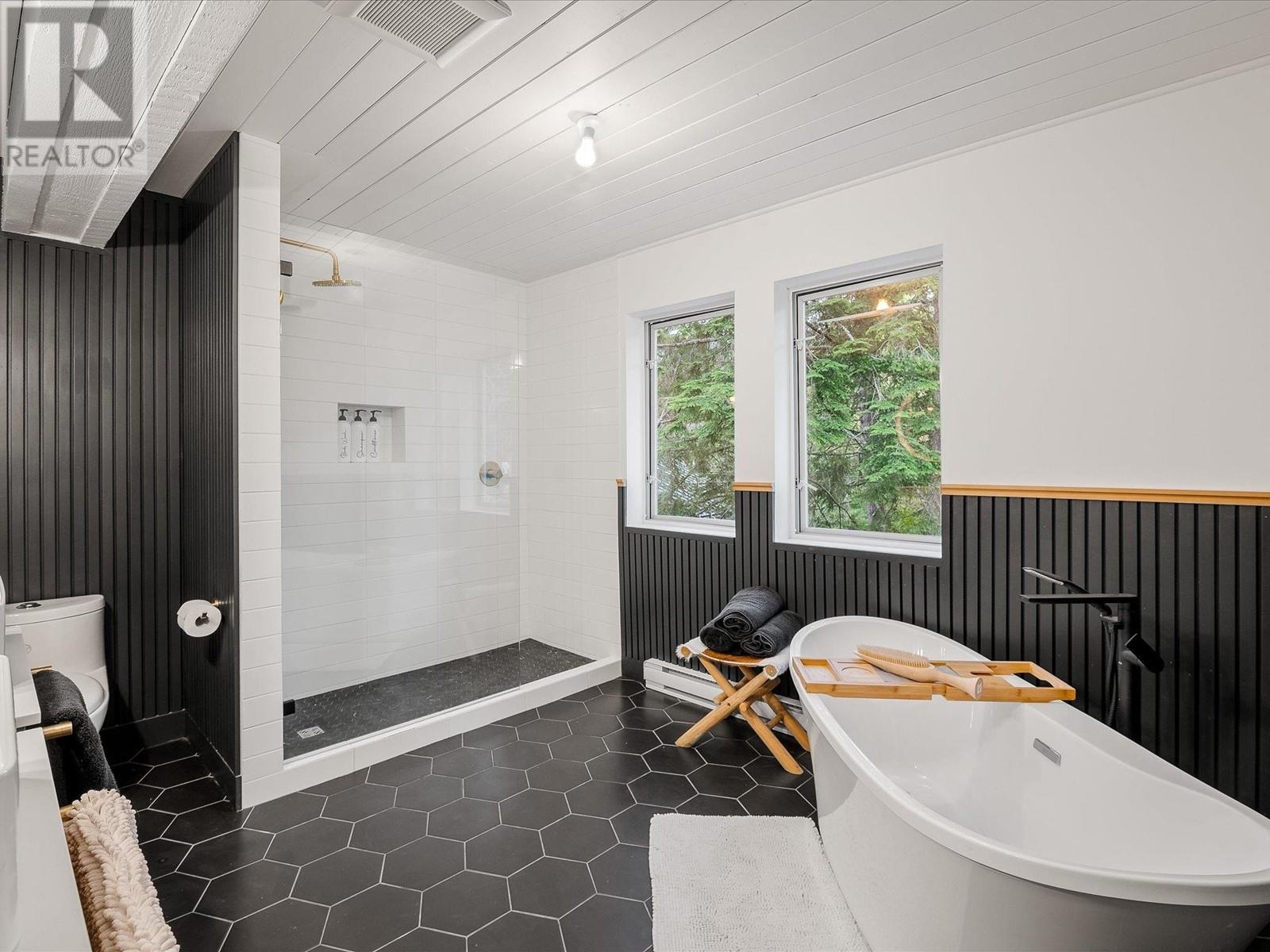 9199 Emerald Drive, Whistler, British Columbia  V8E 0G5 - Photo 19 - R2860657