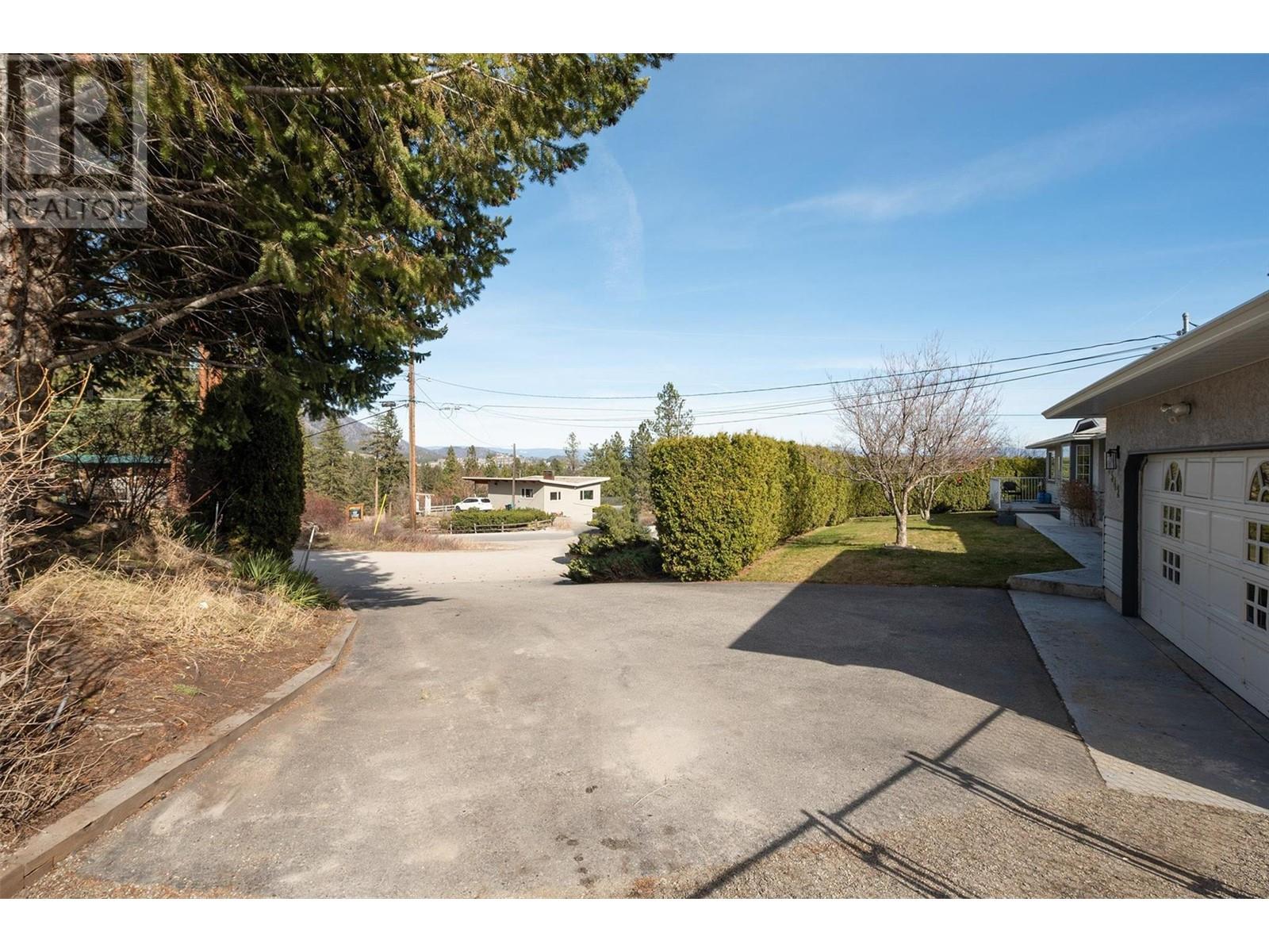 3542 Chives Place West Kelowna