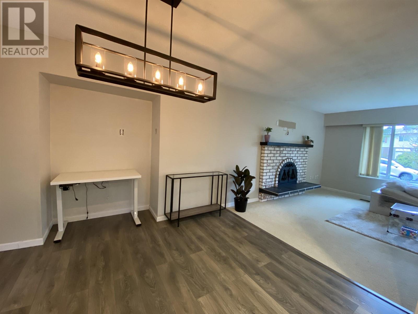Main House 8083 Burnfield Crescent, Burnaby, British Columbia  V5E 2B8 - Photo 1 - R2860720