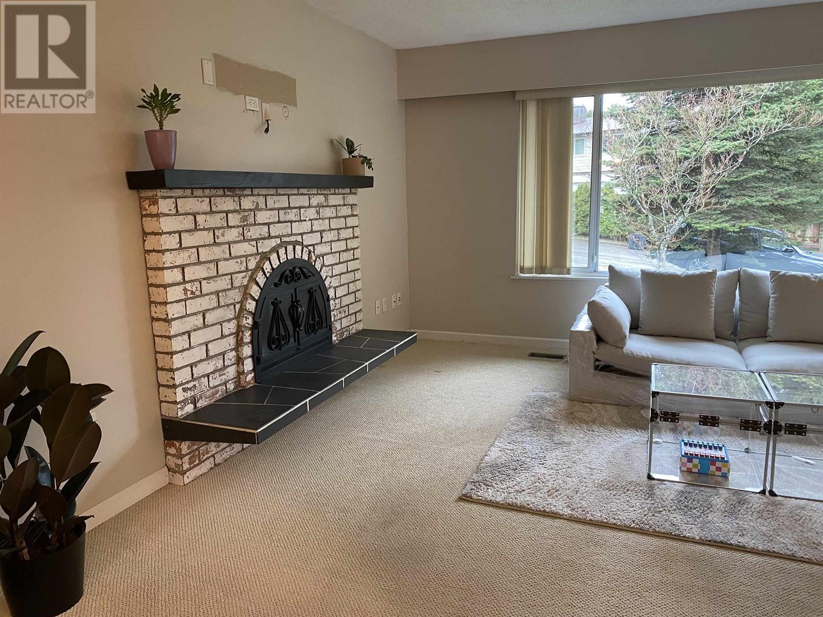 Main House 8083 Burnfield Crescent, Burnaby, British Columbia  V5E 2B8 - Photo 10 - R2860720