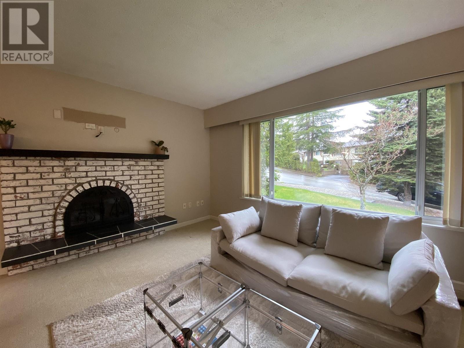Main House 8083 Burnfield Crescent, Burnaby, British Columbia  V5E 2B8 - Photo 13 - R2860720
