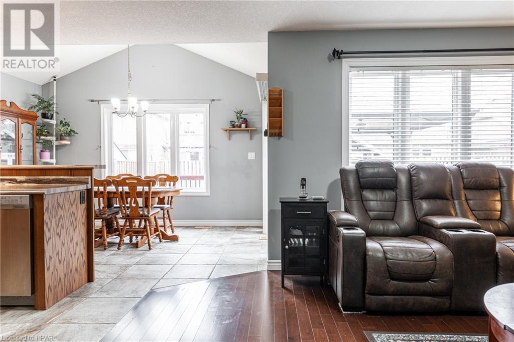 597 Forman Avenue, Stratford, Ontario  N5A 0C6 - Photo 6 - 40555298