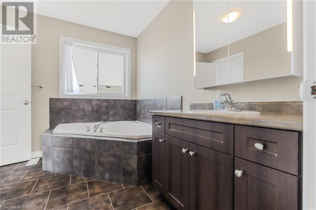 833 Sumpton Street, Port Elgin, Ontario  N0H 2C2 - Photo 34 - 40552004
