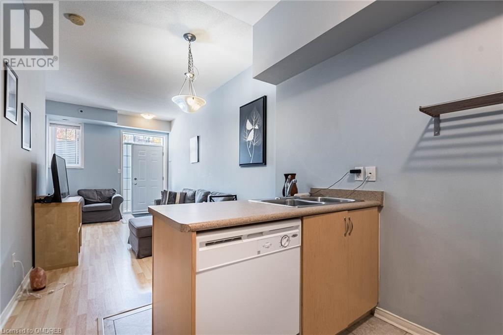 625 Shoreline Drive Unit# 13, Mississauga, Ontario  L5B 4K5 - Photo 2 - 40556421