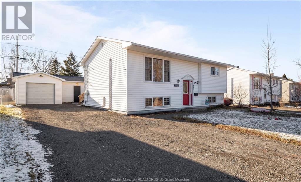 60 Autumn Terr, Moncton, New Brunswick  E1C 8X4 - Photo 1 - M157989